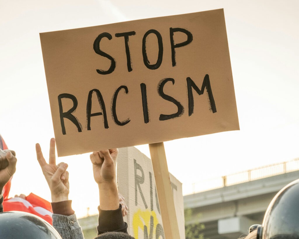 Déconstruisons le racisme et l'antisémitisme par l'Éducation ! Déconstruisons le racisme et l'antisémitisme par l'Éducation !